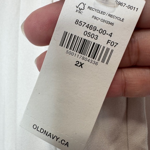 Old Navy Extra High Waisted Taylor Cargo Pants Beige - Picture 8 of 12